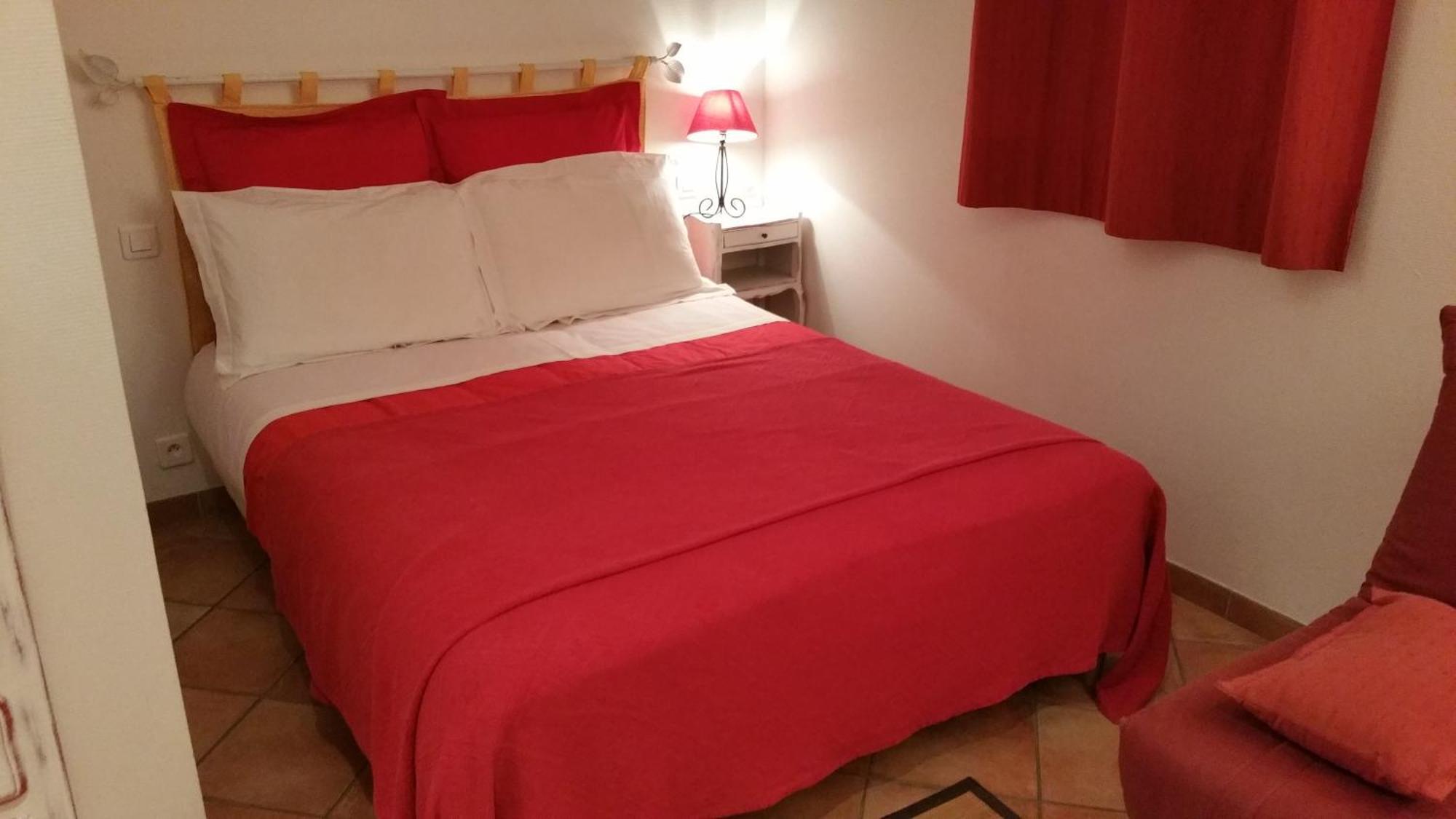 La Cigale Sous L'Olivier Bed and Breakfast Le Castellet  Exteriör bild