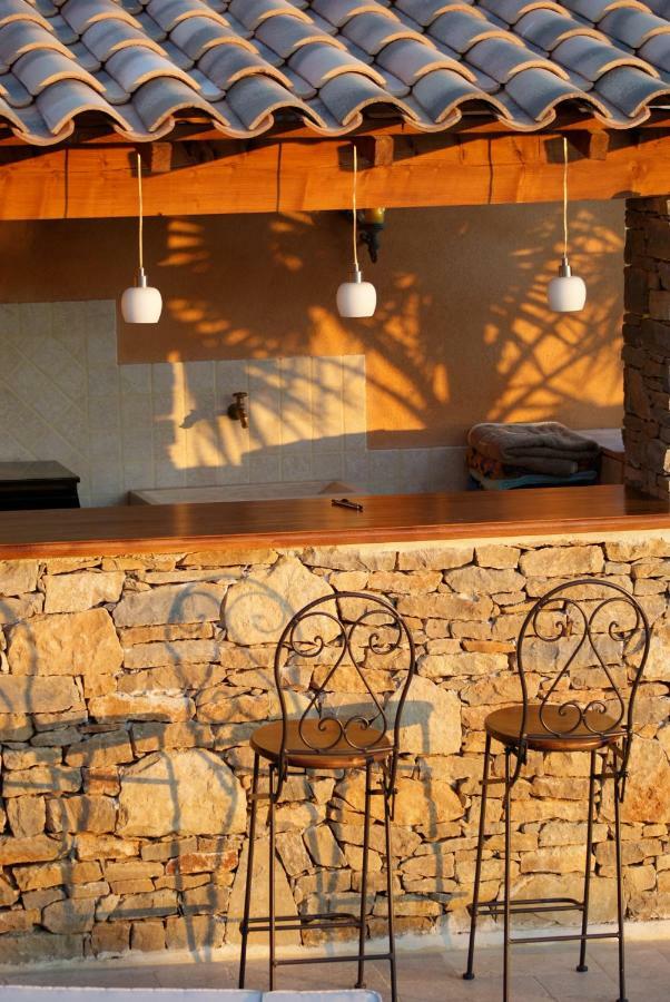 La Cigale Sous L'Olivier Bed and Breakfast Le Castellet  Exteriör bild